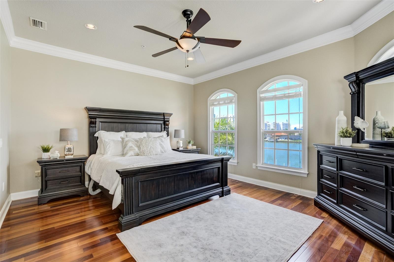 Primary suite