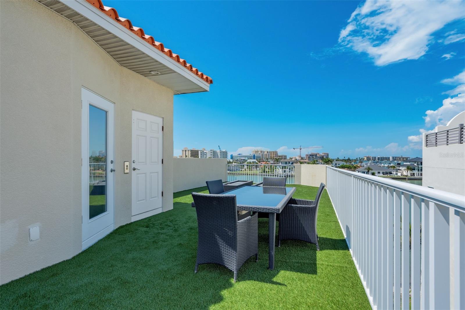 Roof top terrace