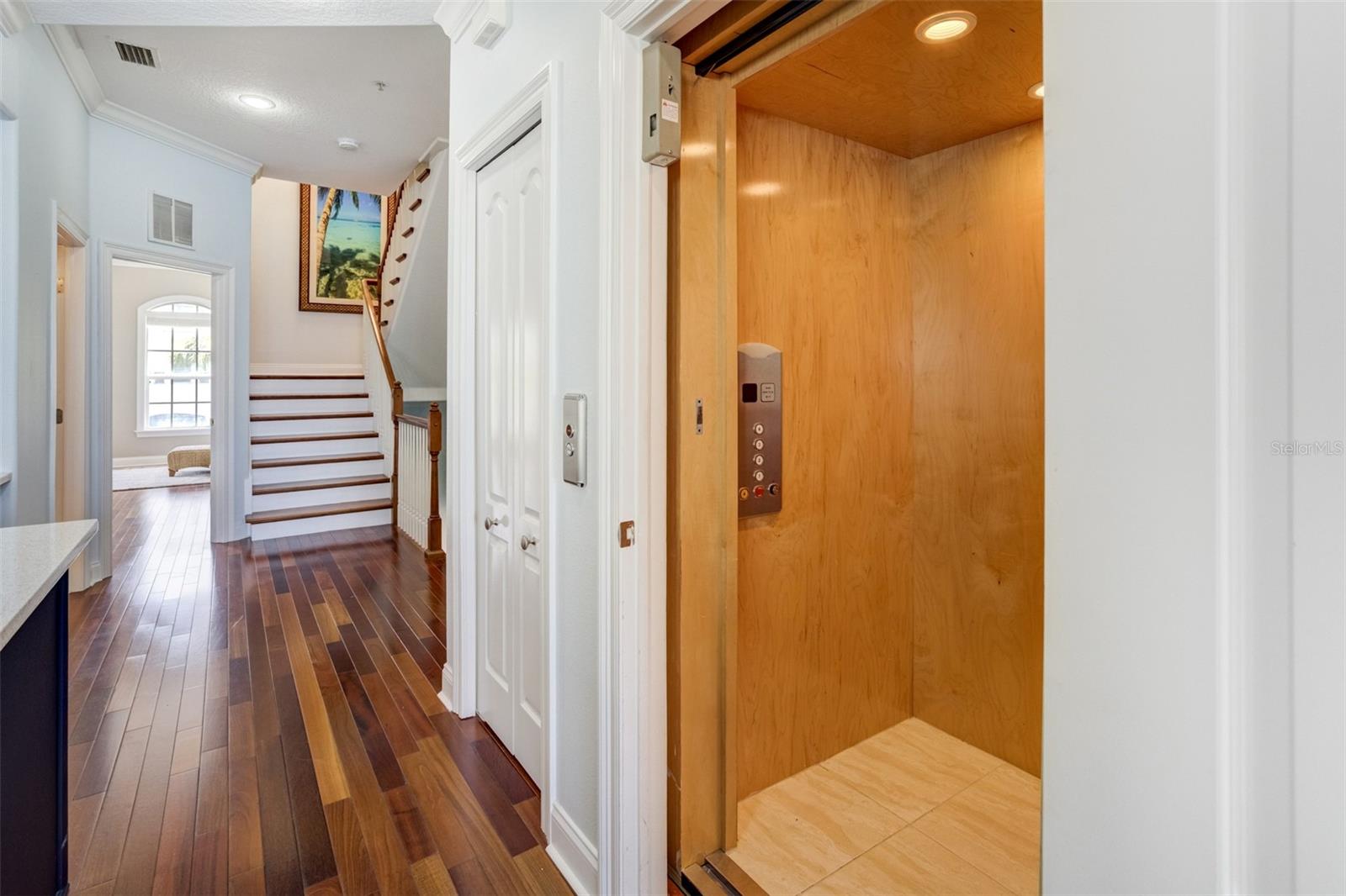 Elevator to all 4 levels including roof top terrace