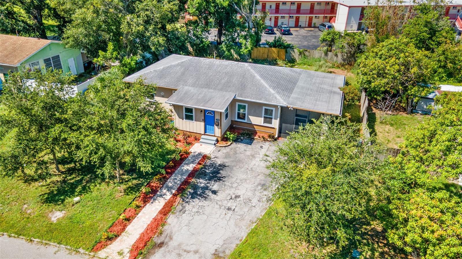 Large lot with huge driveway for your guests