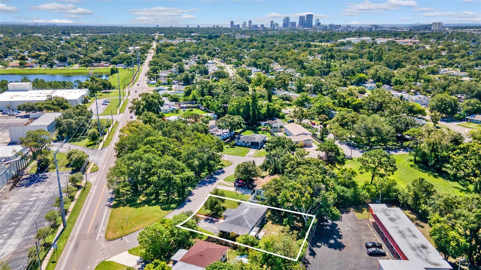 It's only 3 miles to Fabulous Downtown St Pete!