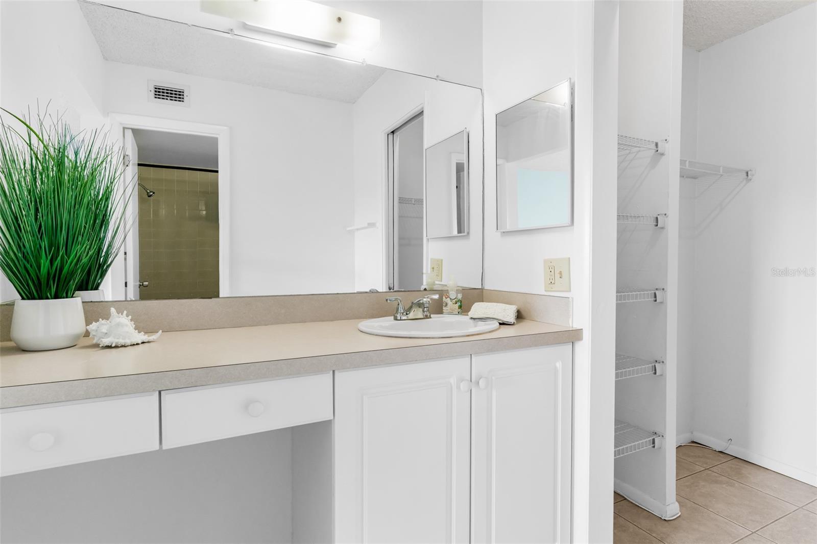 Primary un-site bathroom
