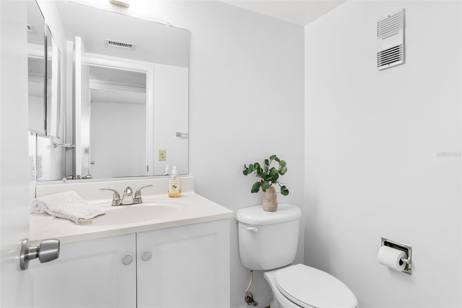2nd Bathroom