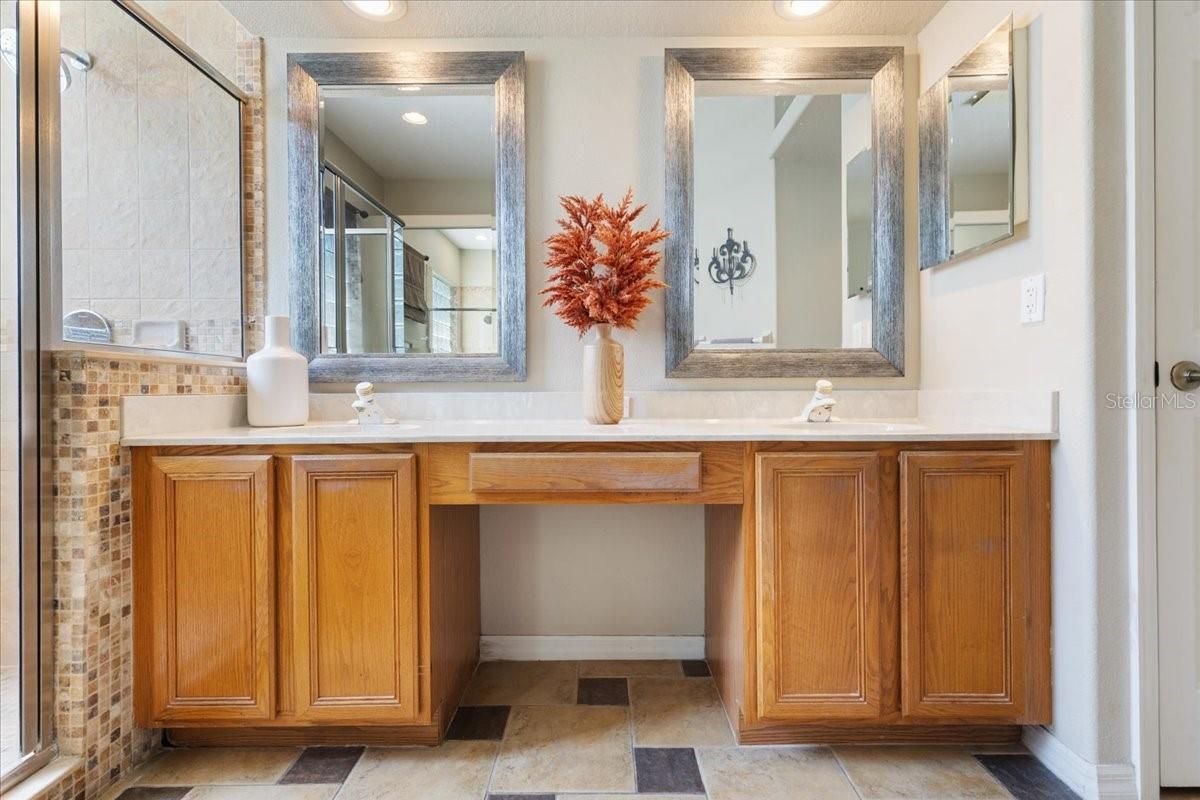 Dual Vanities