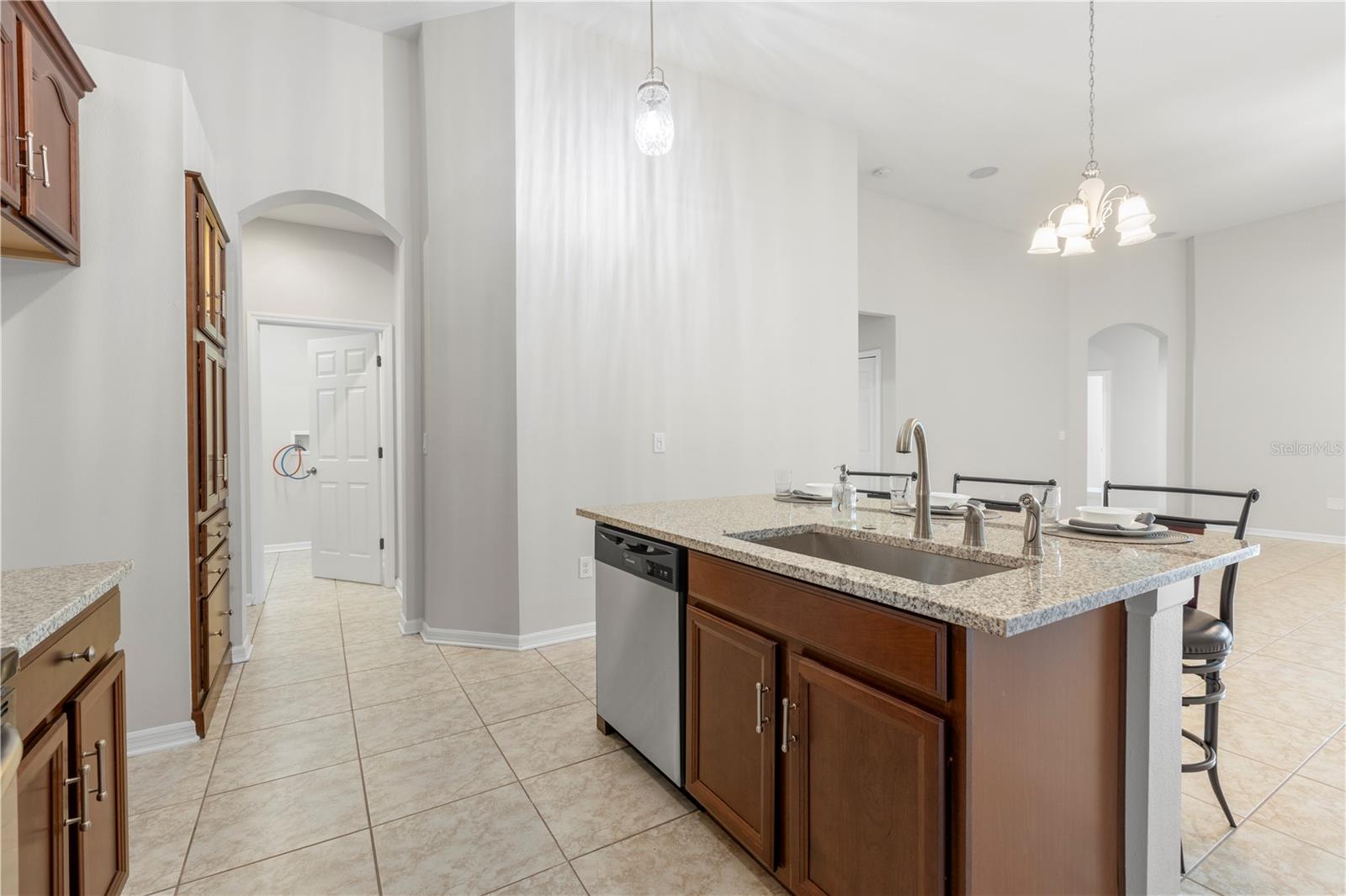 Center Kitchen Island