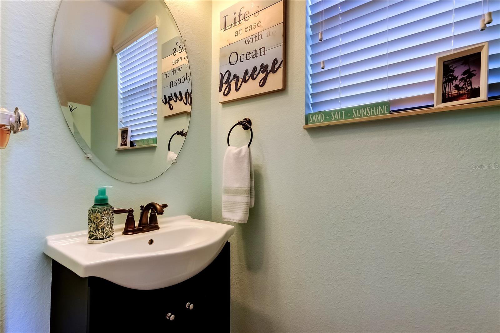 1/2 BATH