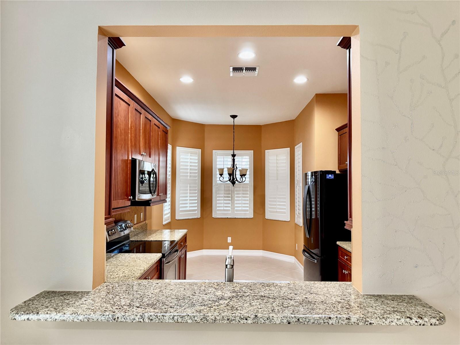KITCHEN WITH DINETTE NOOK