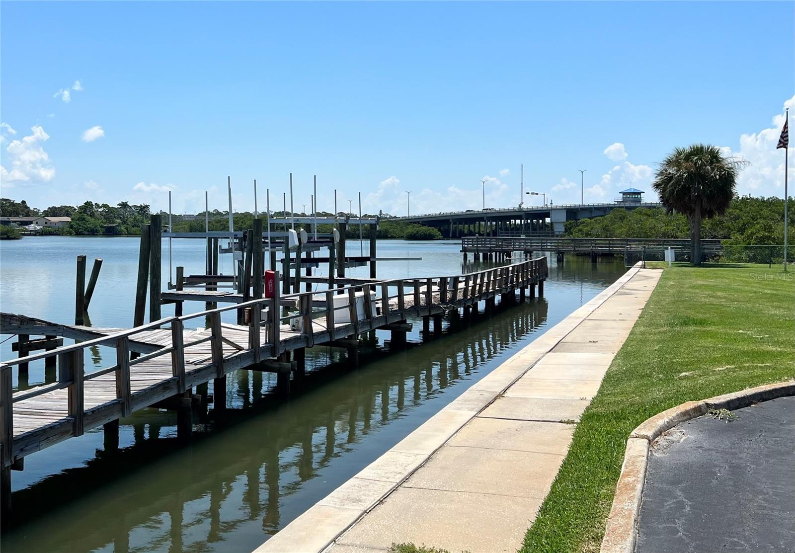 Ground view to the bridge