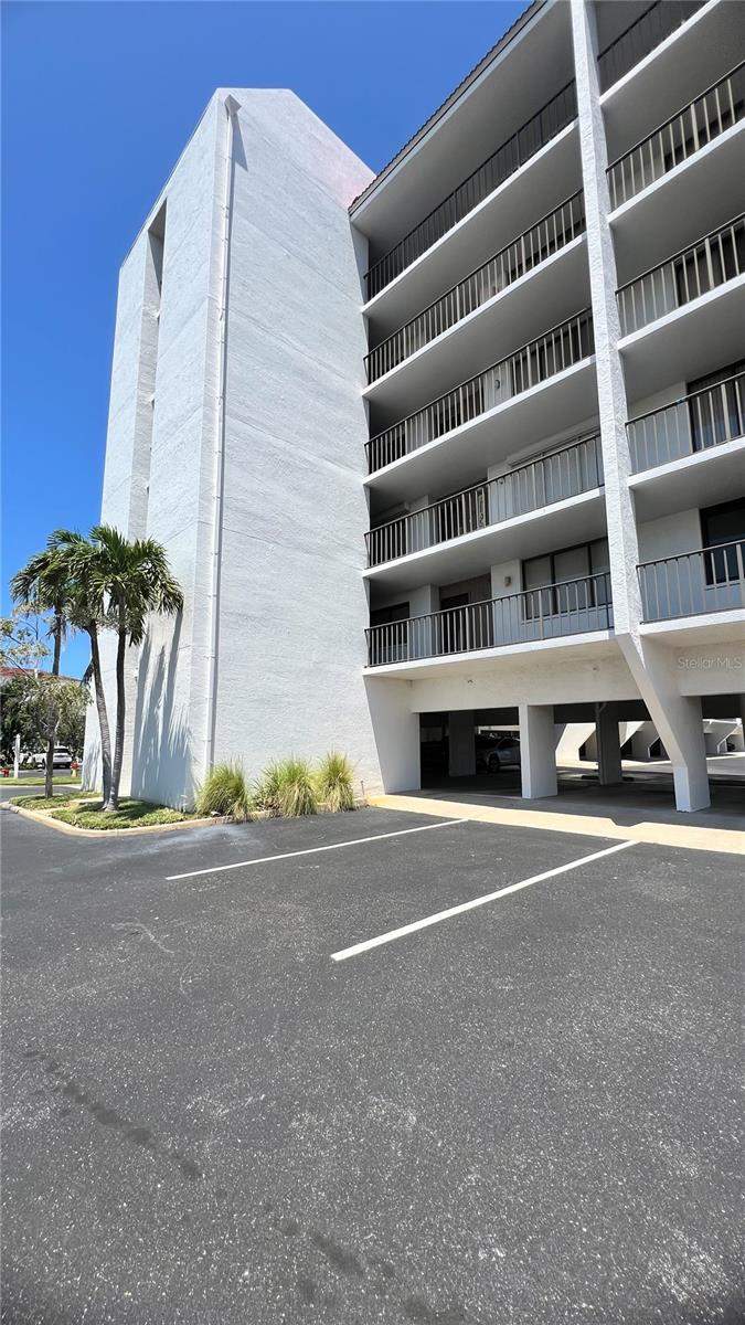 Building for unit 211