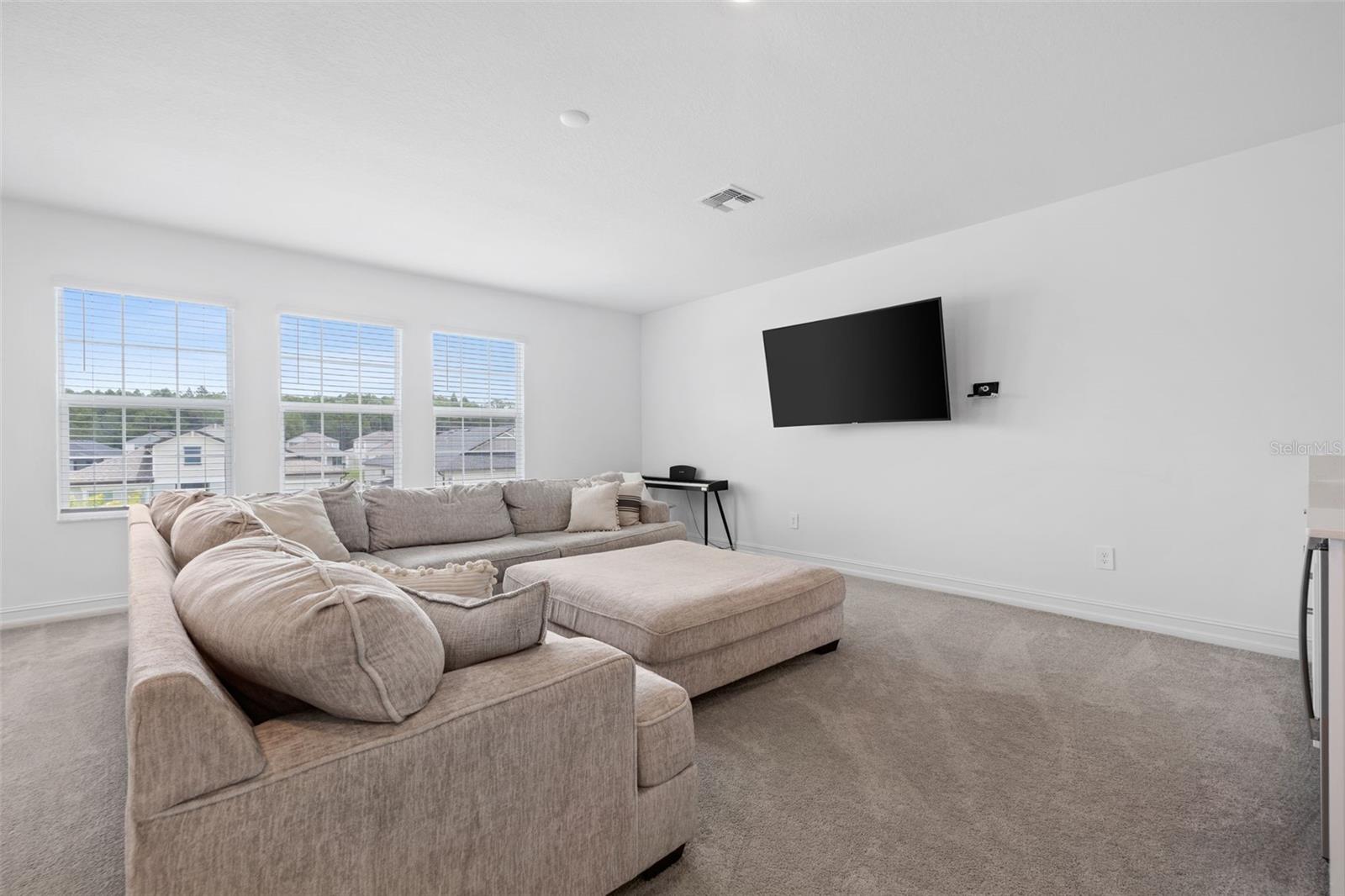 Expansive Loft