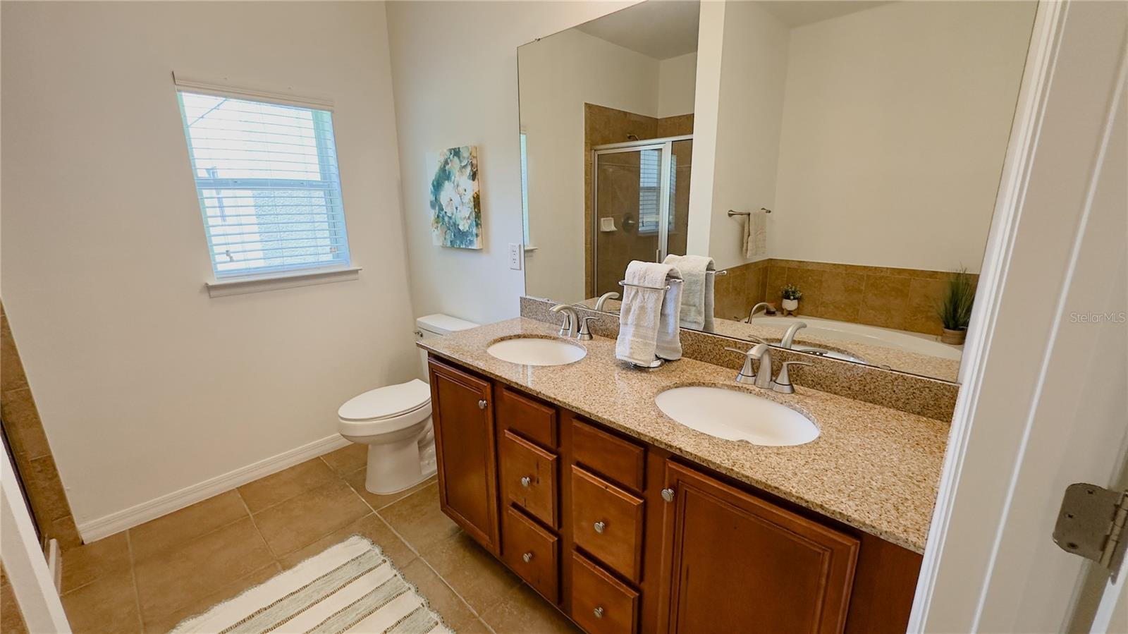 Plenty of cabinet, drawer and counter space for all your hygenine necessities.