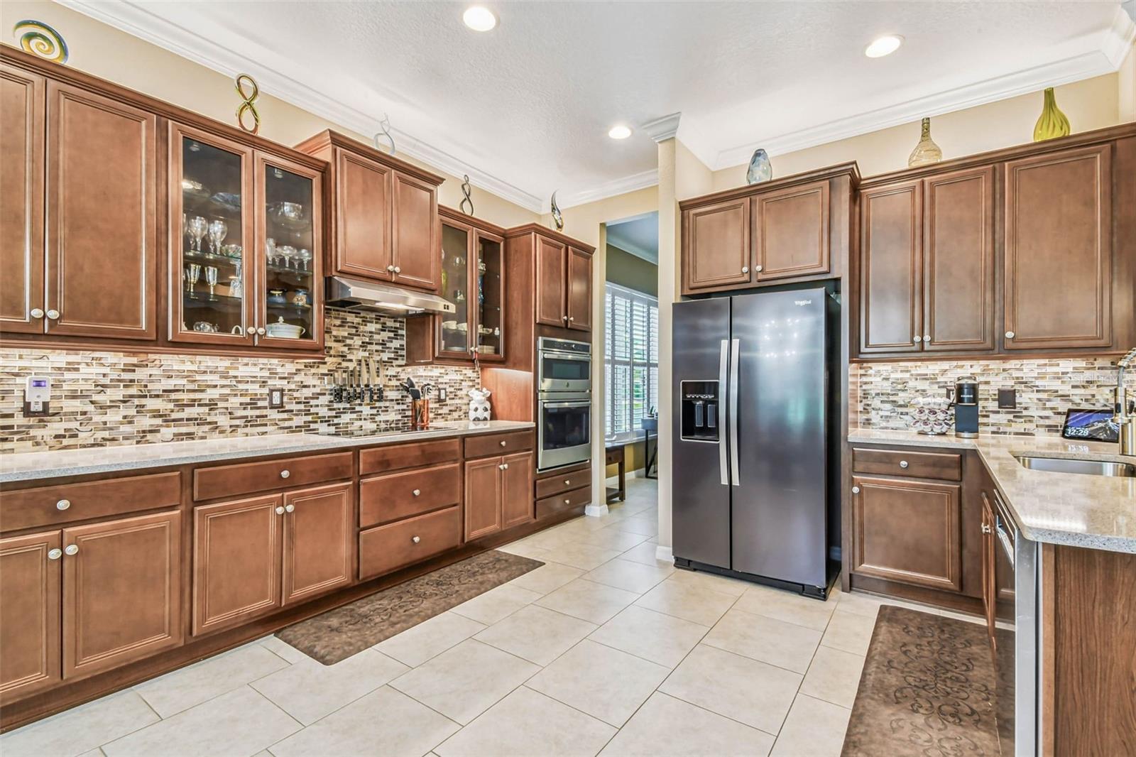Incredible kitchen