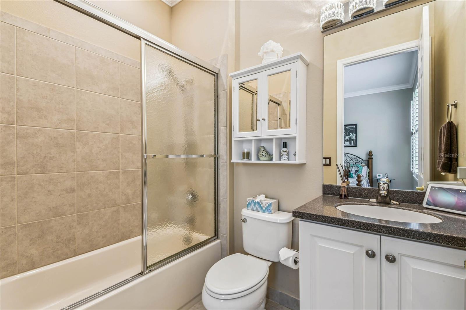Guest bathroom for bedroom 2