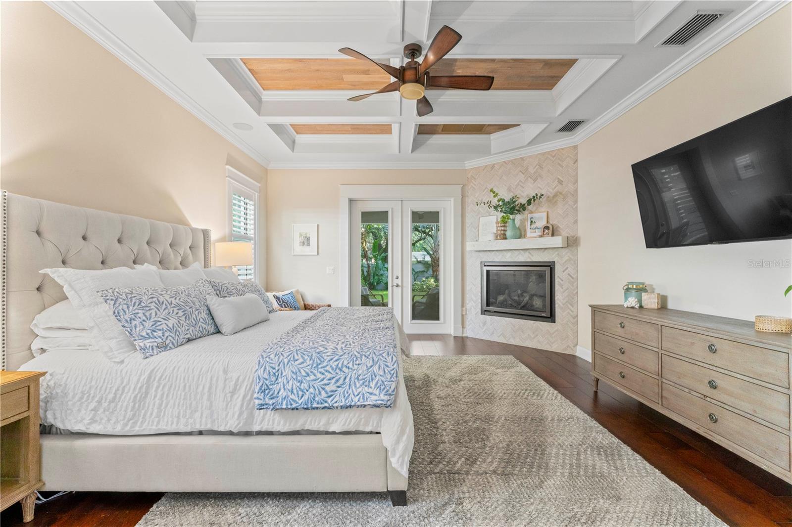1st Floor master bedroom