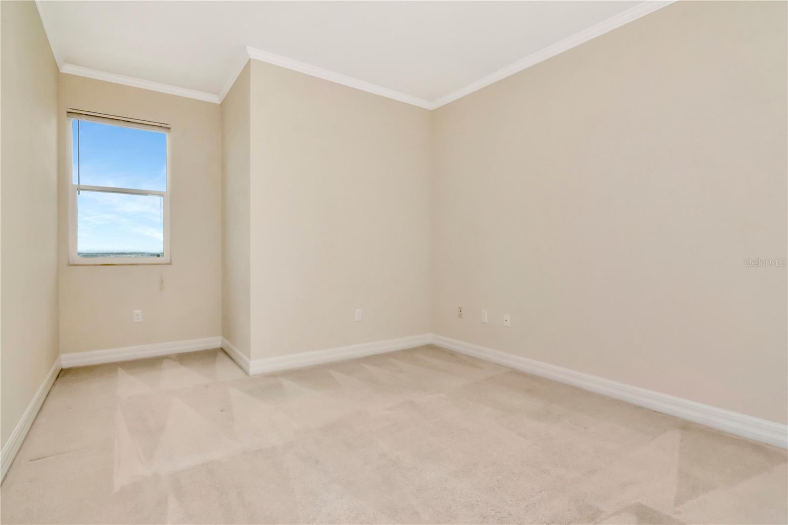 2nd Bedroom w/ Bay Window Sitting Area and Walk-In Closet