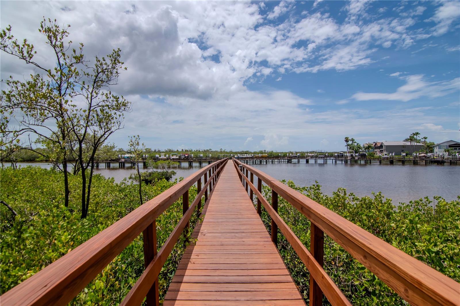 Community Dock also features lighting along the entire dock which allows you to walk the pier and dock areas whenever you desire.