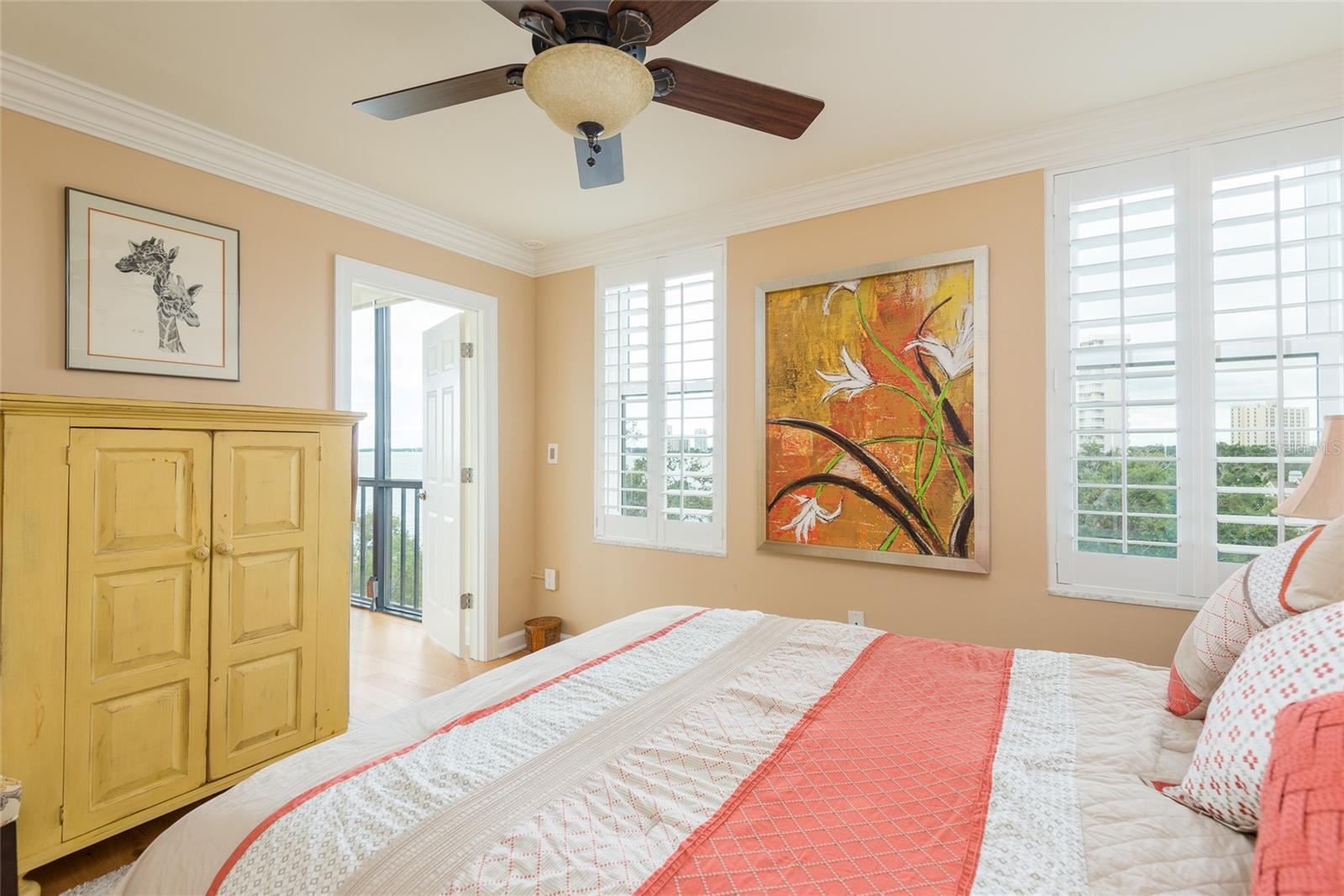 2nd bedroom