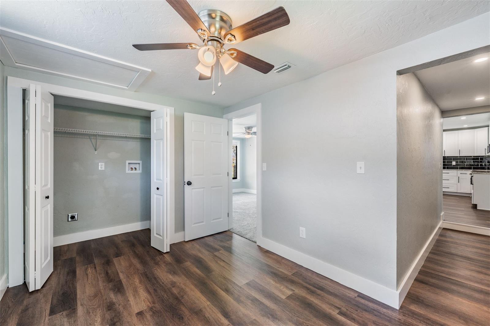 Mudroom/Laundry