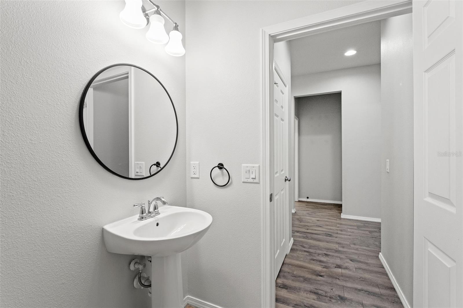 1/2 Bathroom (Downstairs)