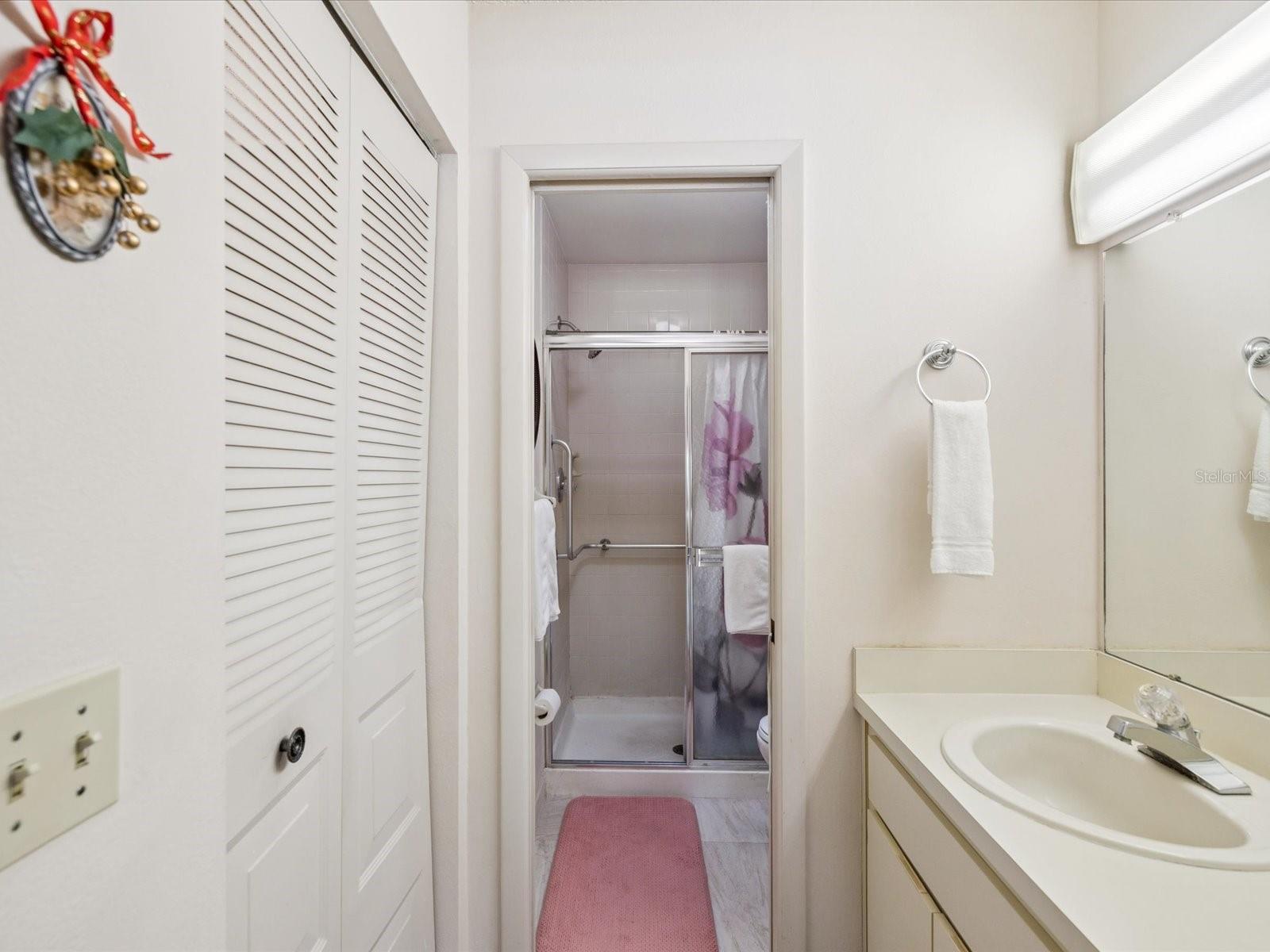 en suite bathroom