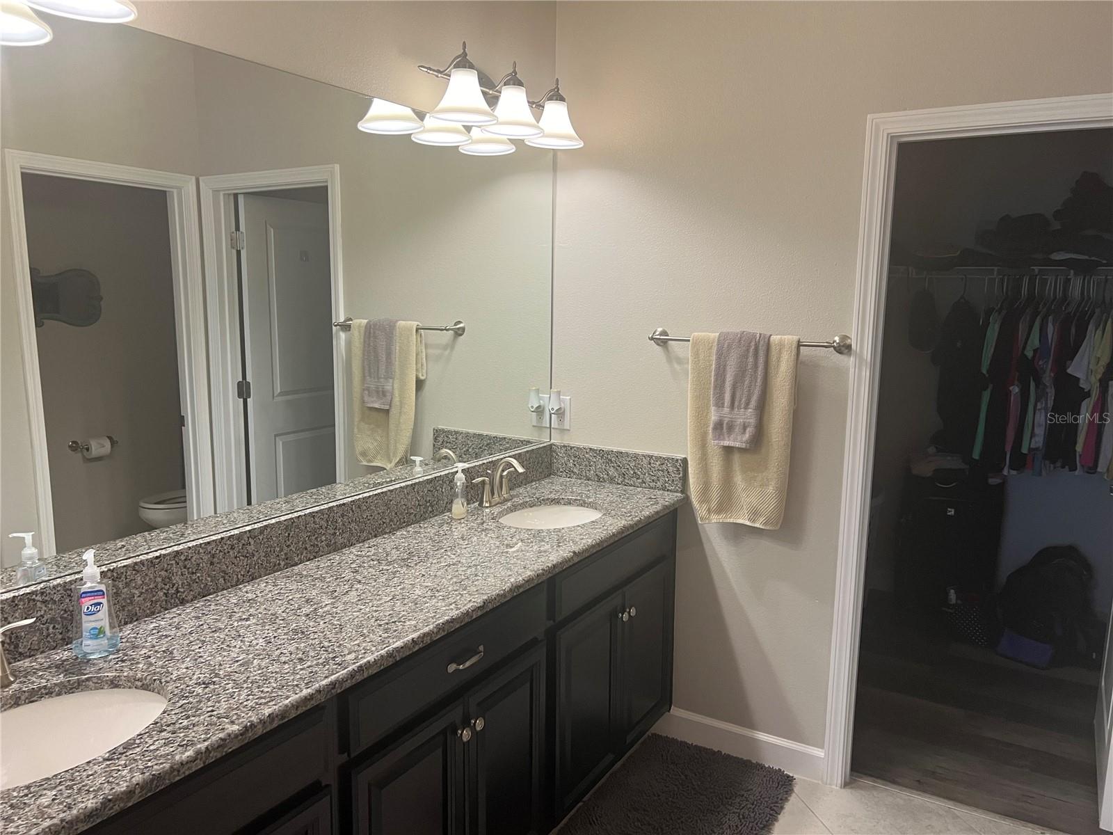 Second ensuite bathroom