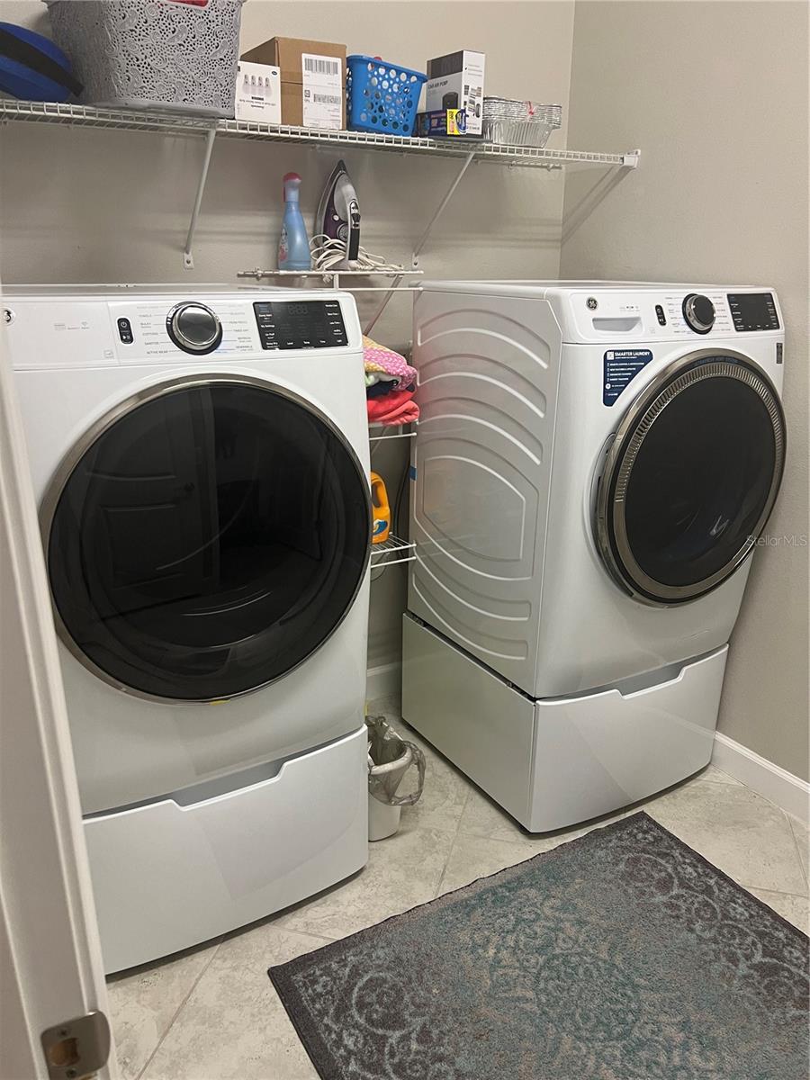 Brand New Washer & Dryer