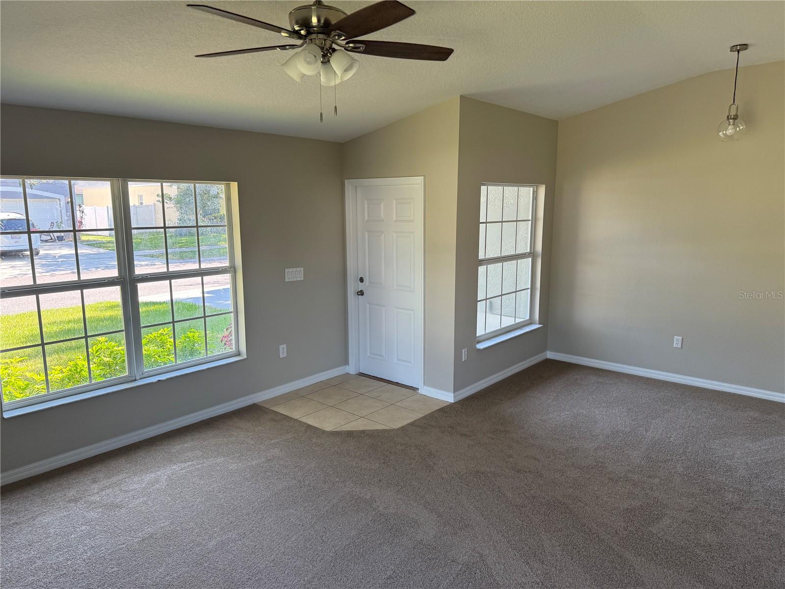 Living Room/Dining Room