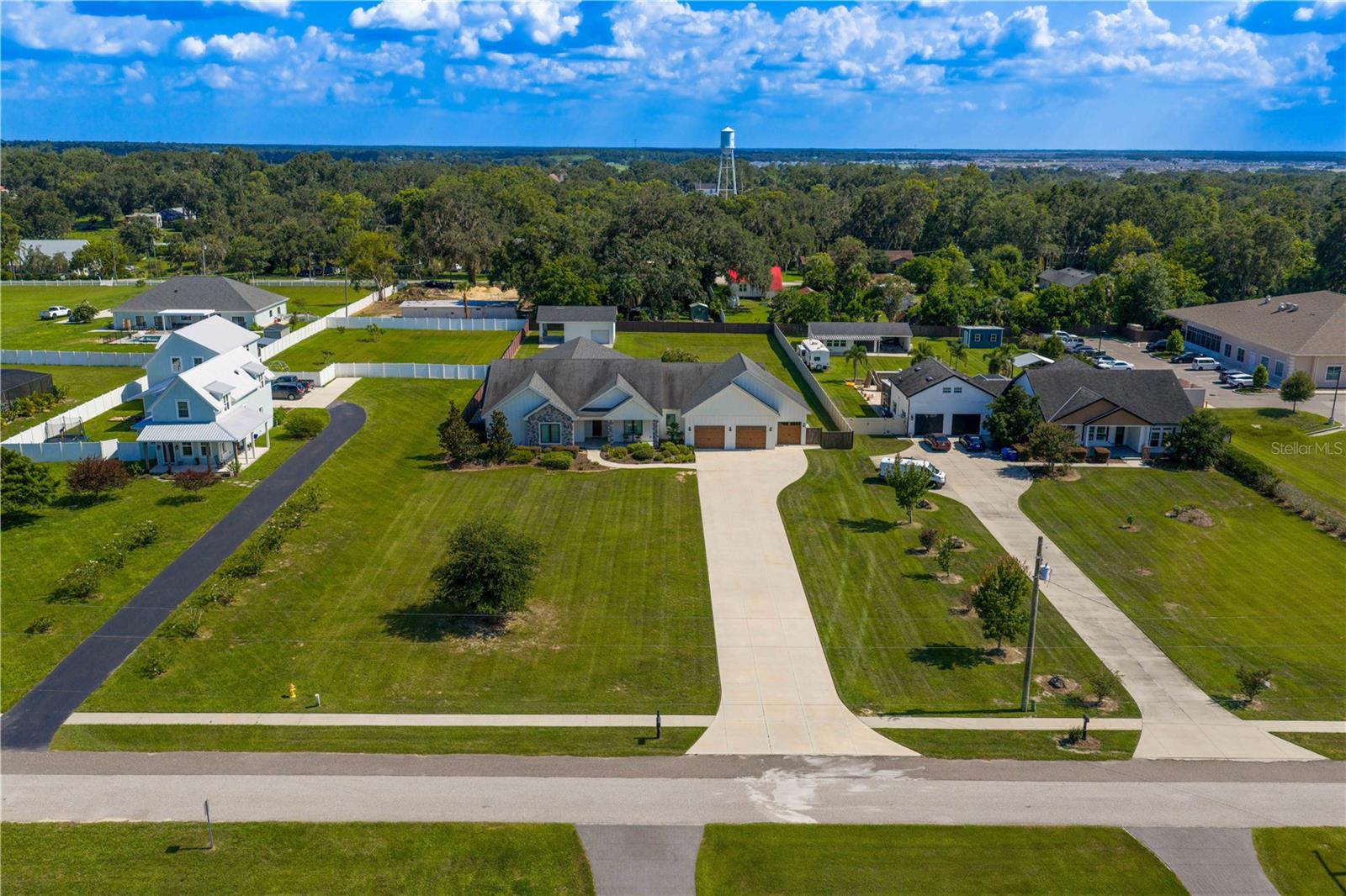 Private 1.2-Acre Setting!