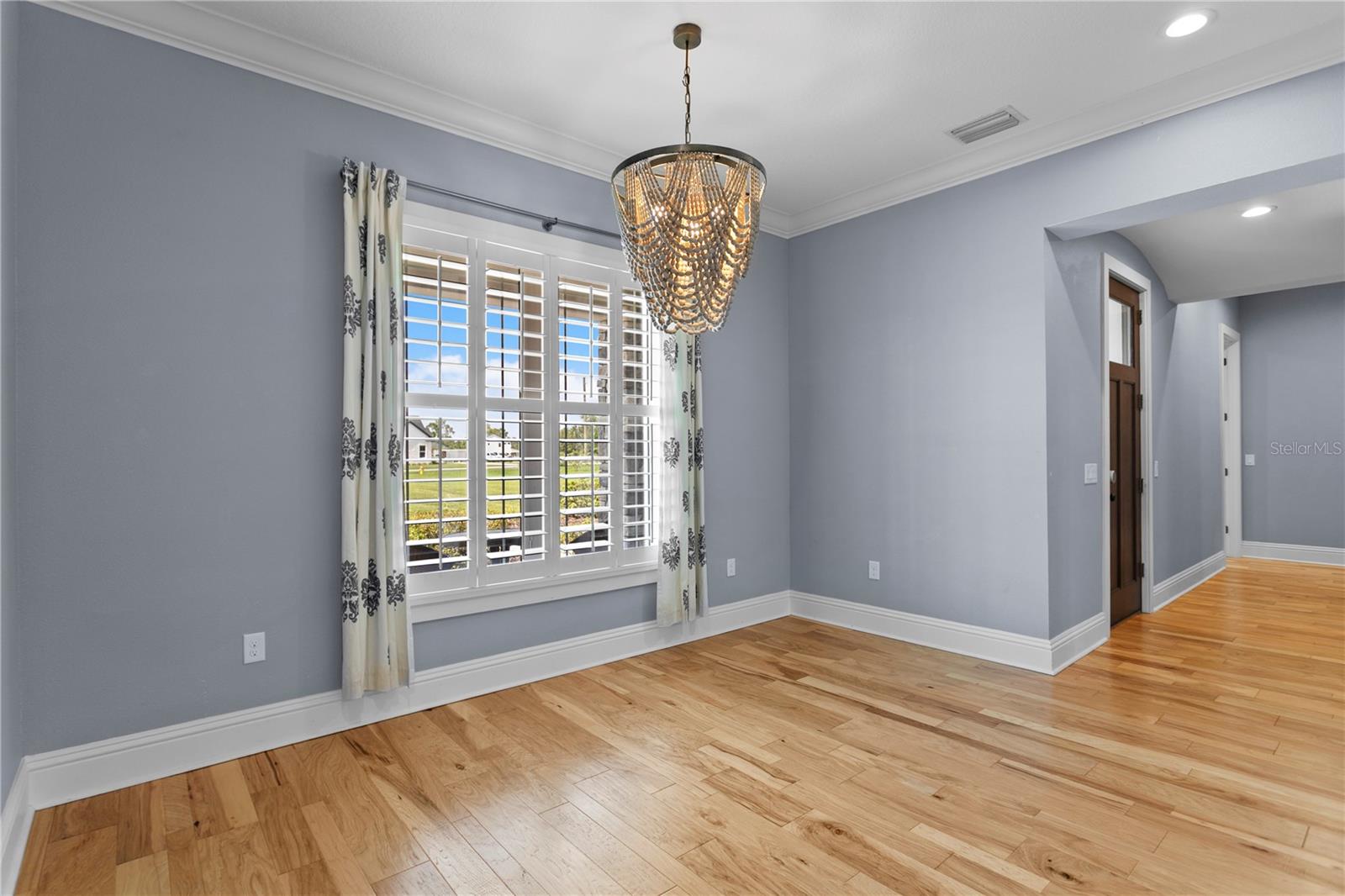 Elegant Formal Dining Room!