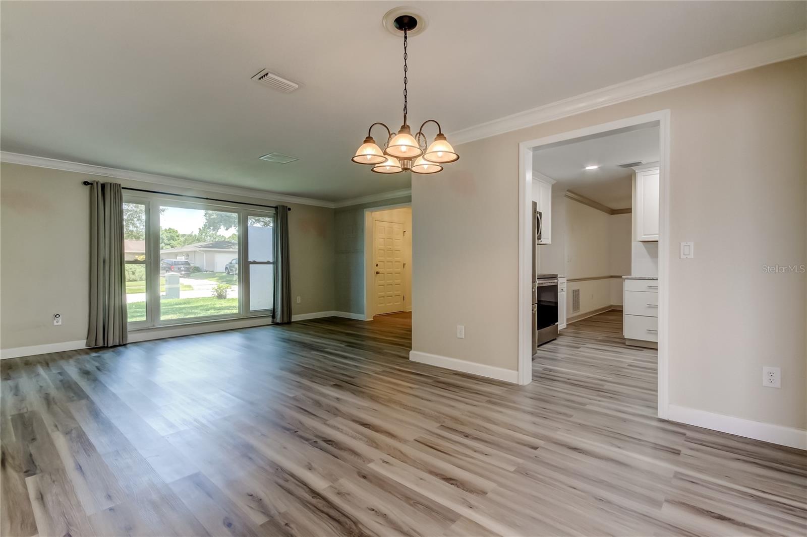 Living/Dining Room