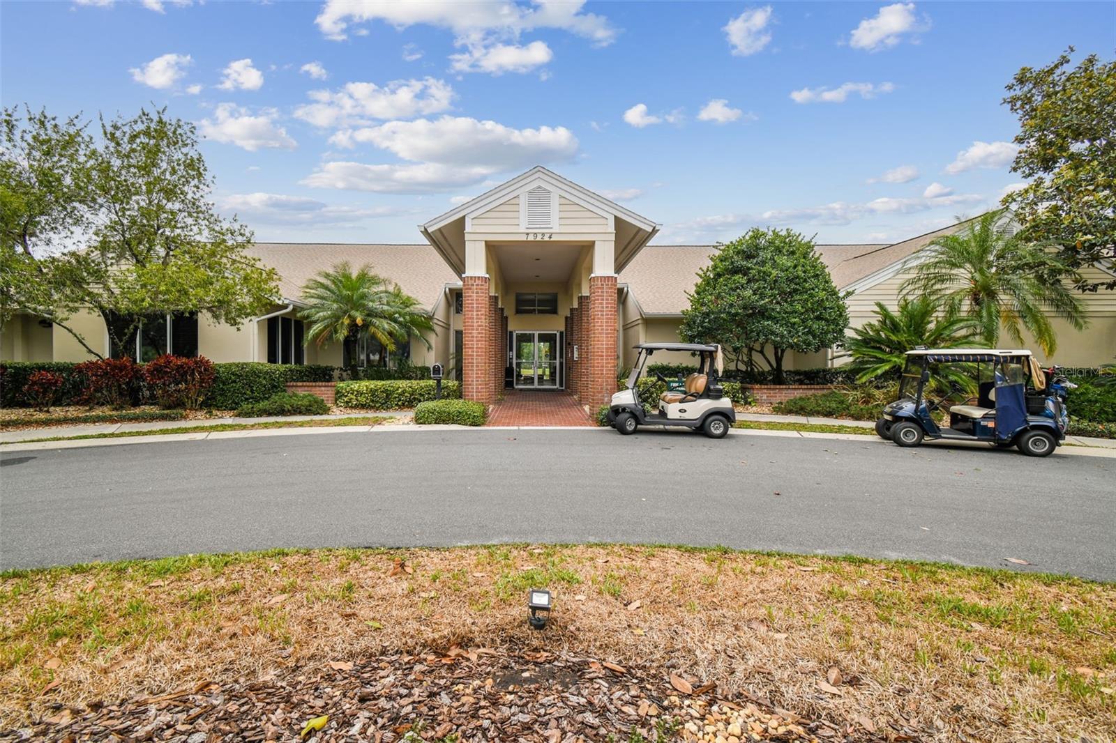 CLUBHOUSE ENTRANCE