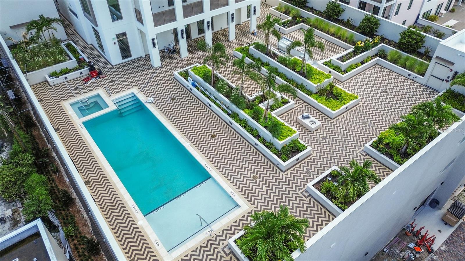Pool & Spa Deck
