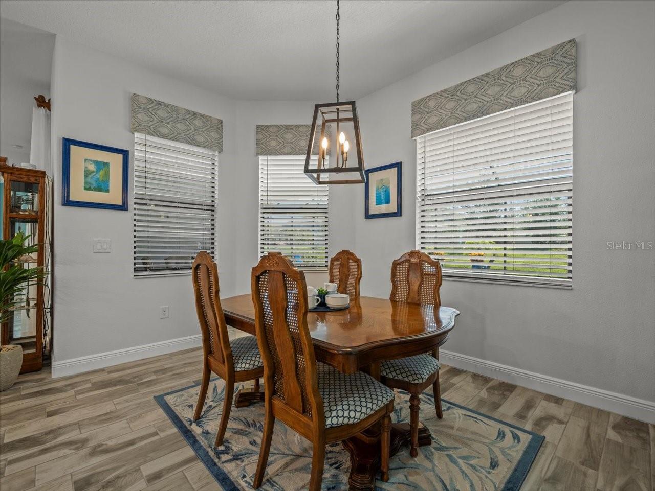 Eat-in Dining in the Kitchen