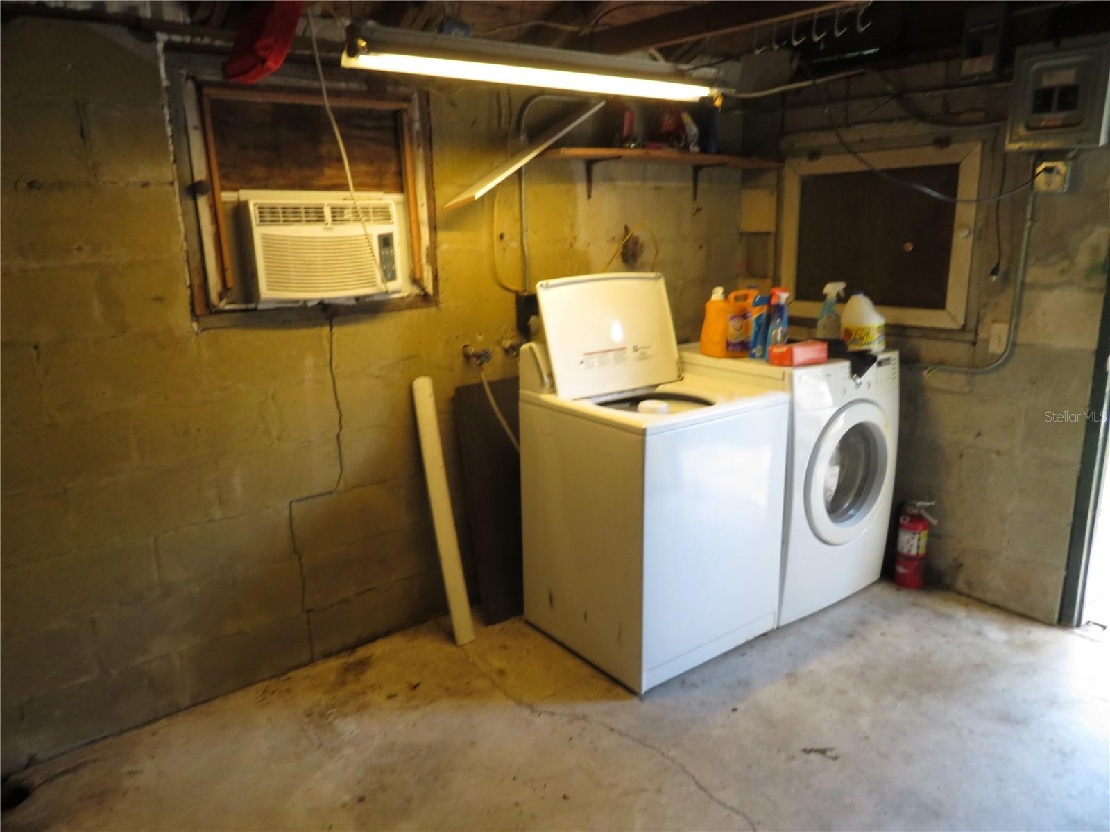 Detached Utility Room