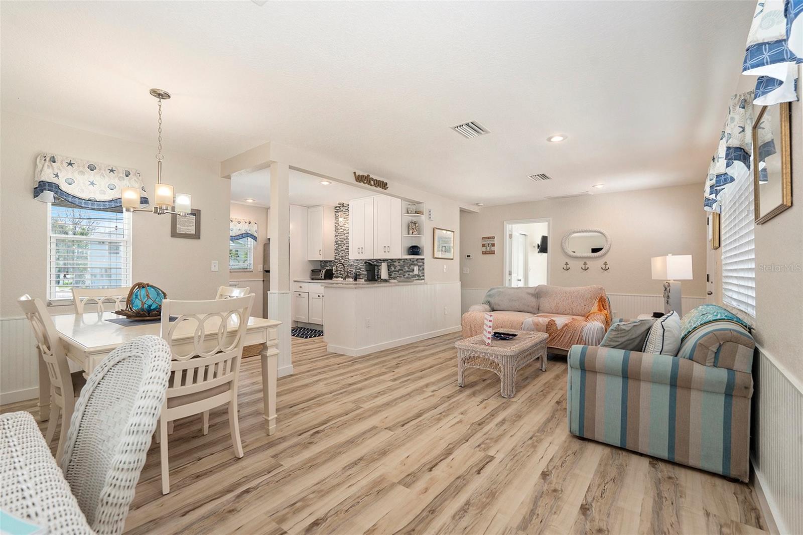 Montauk floor view
