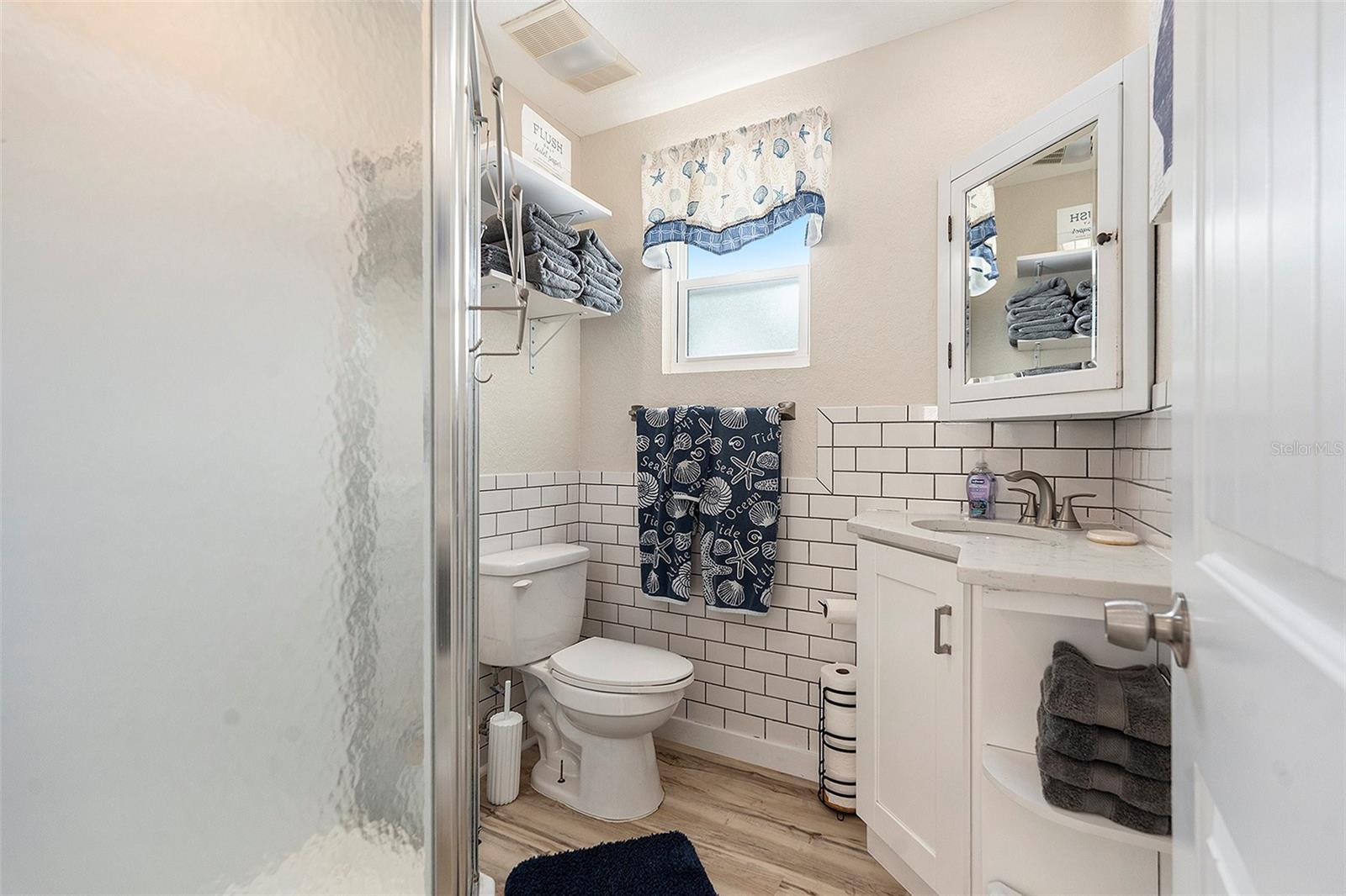 Montauk bath