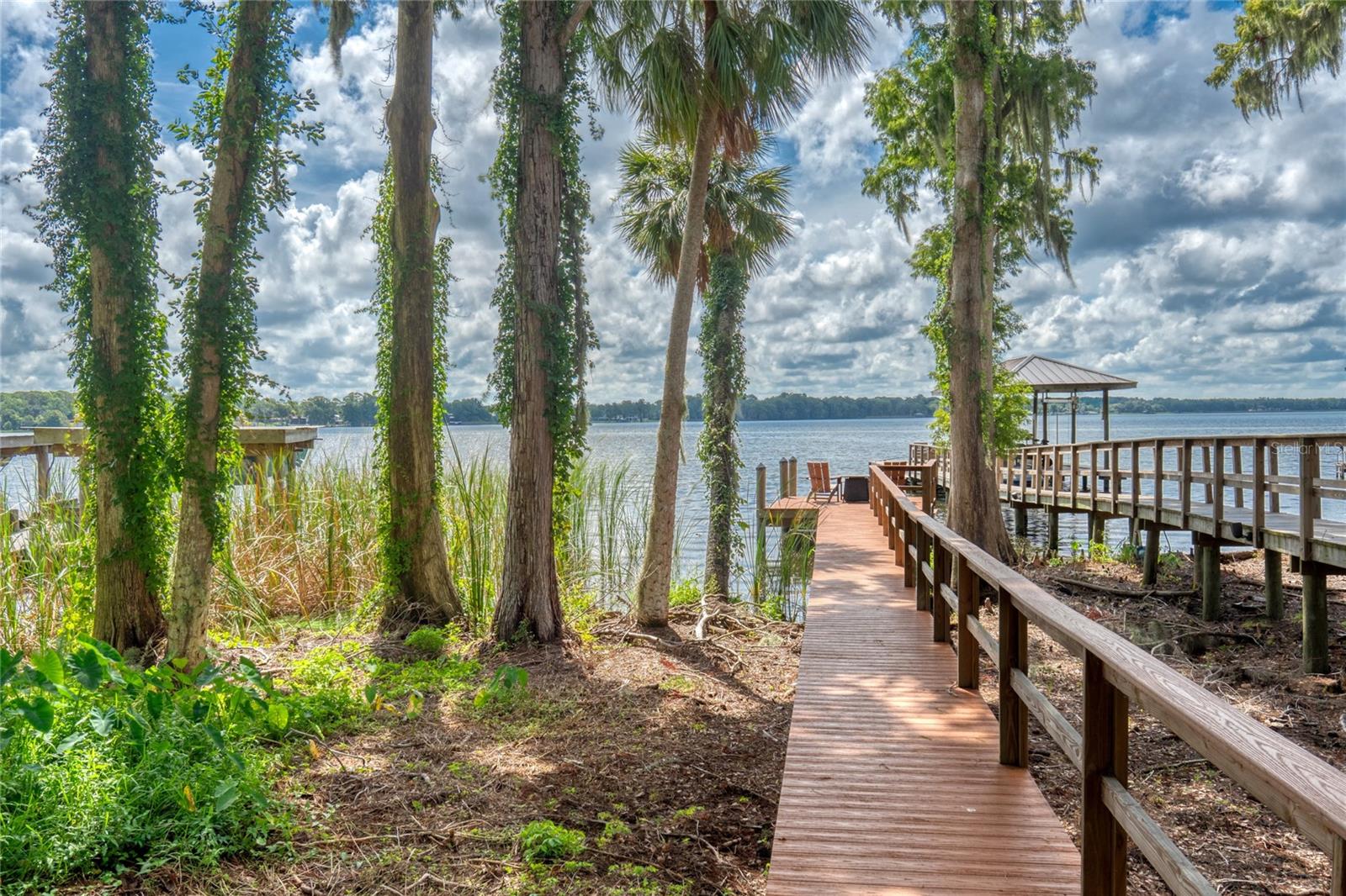 Trex Walkway and Dock installed 2022