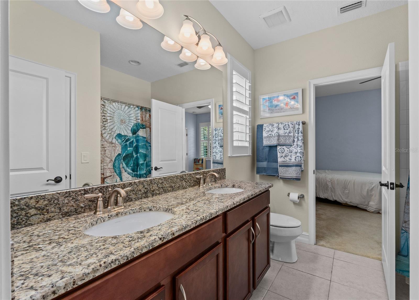 Jack n jill Bathroom located between Bedrooms 3 & 4