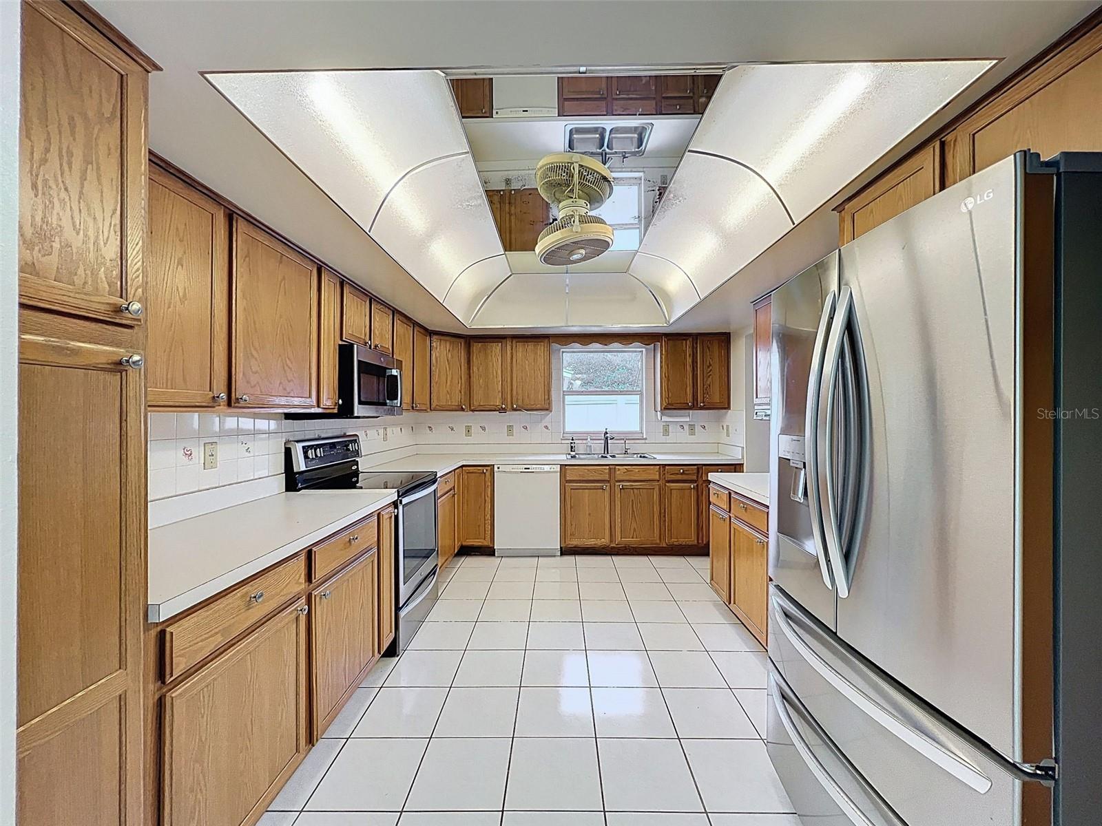 Lots of Counter Space