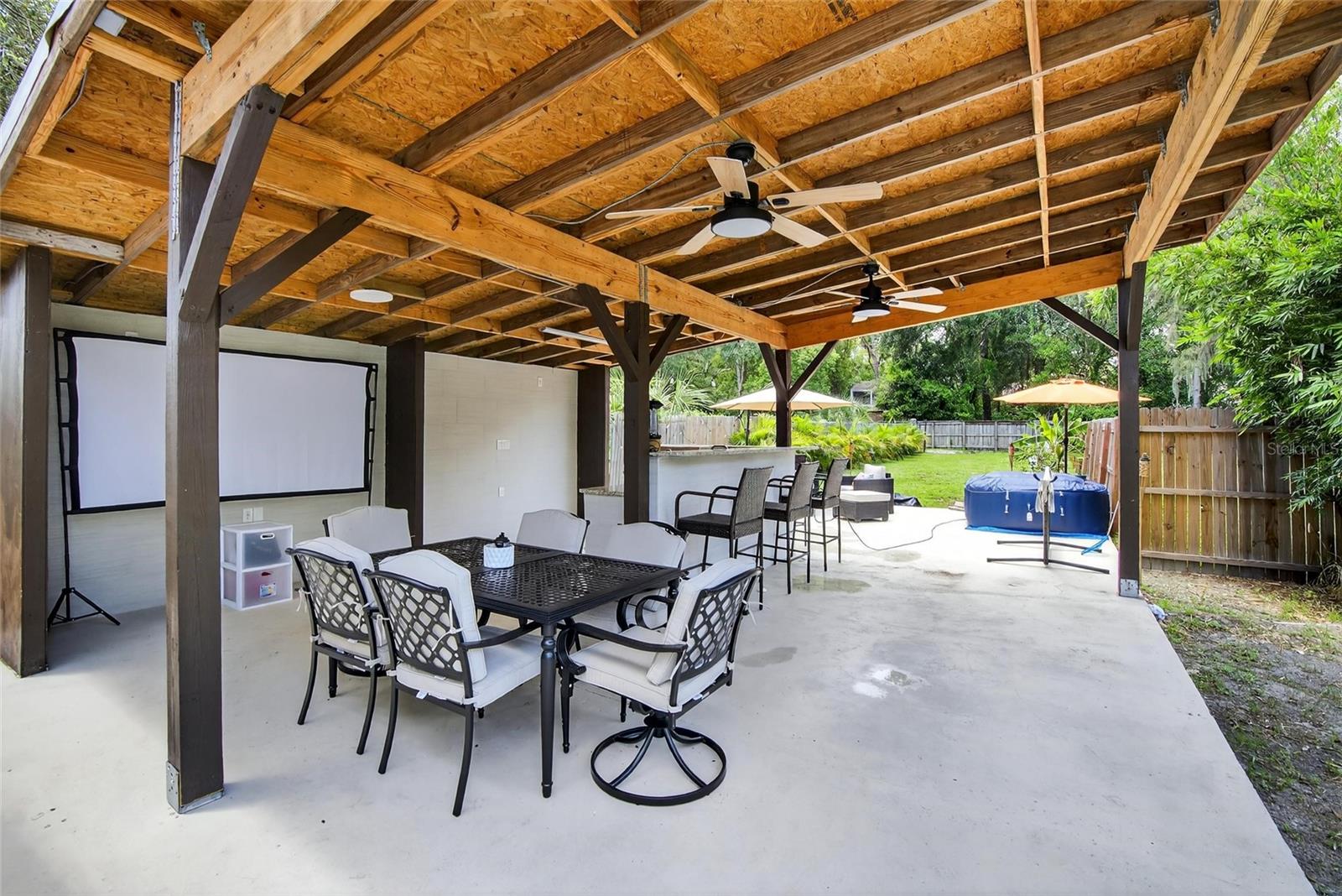 cabana/kitchen
