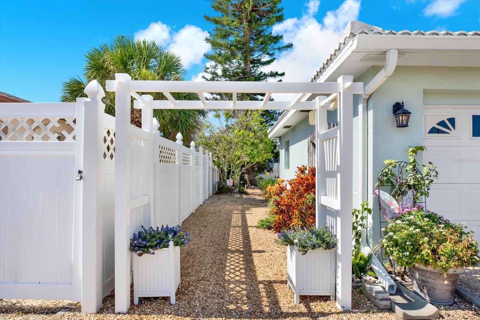Side yard entry