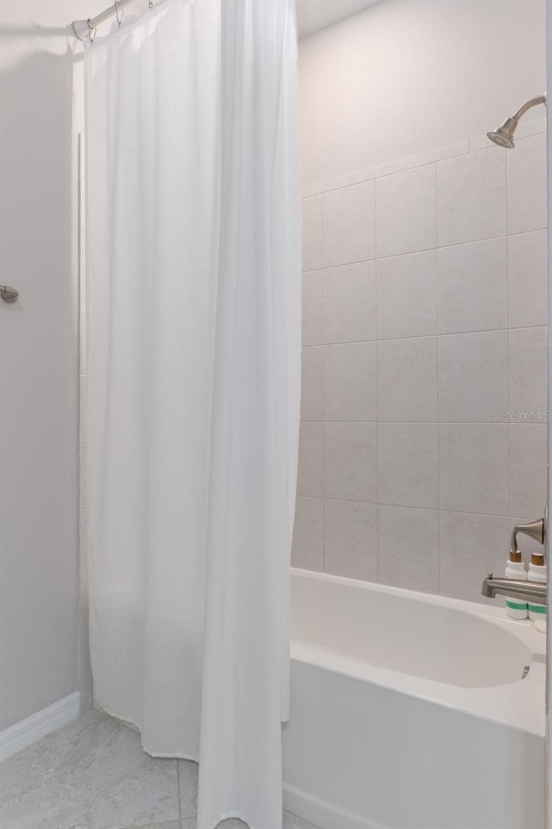 Tub shower Bath 2