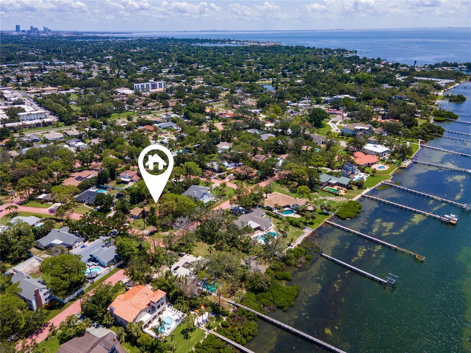 Aerial View of proximity to downtown St. Petersburg