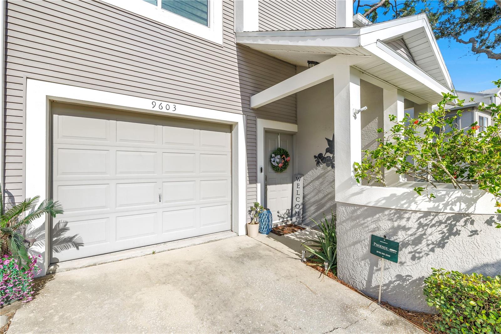 Garage, driveway, entrance