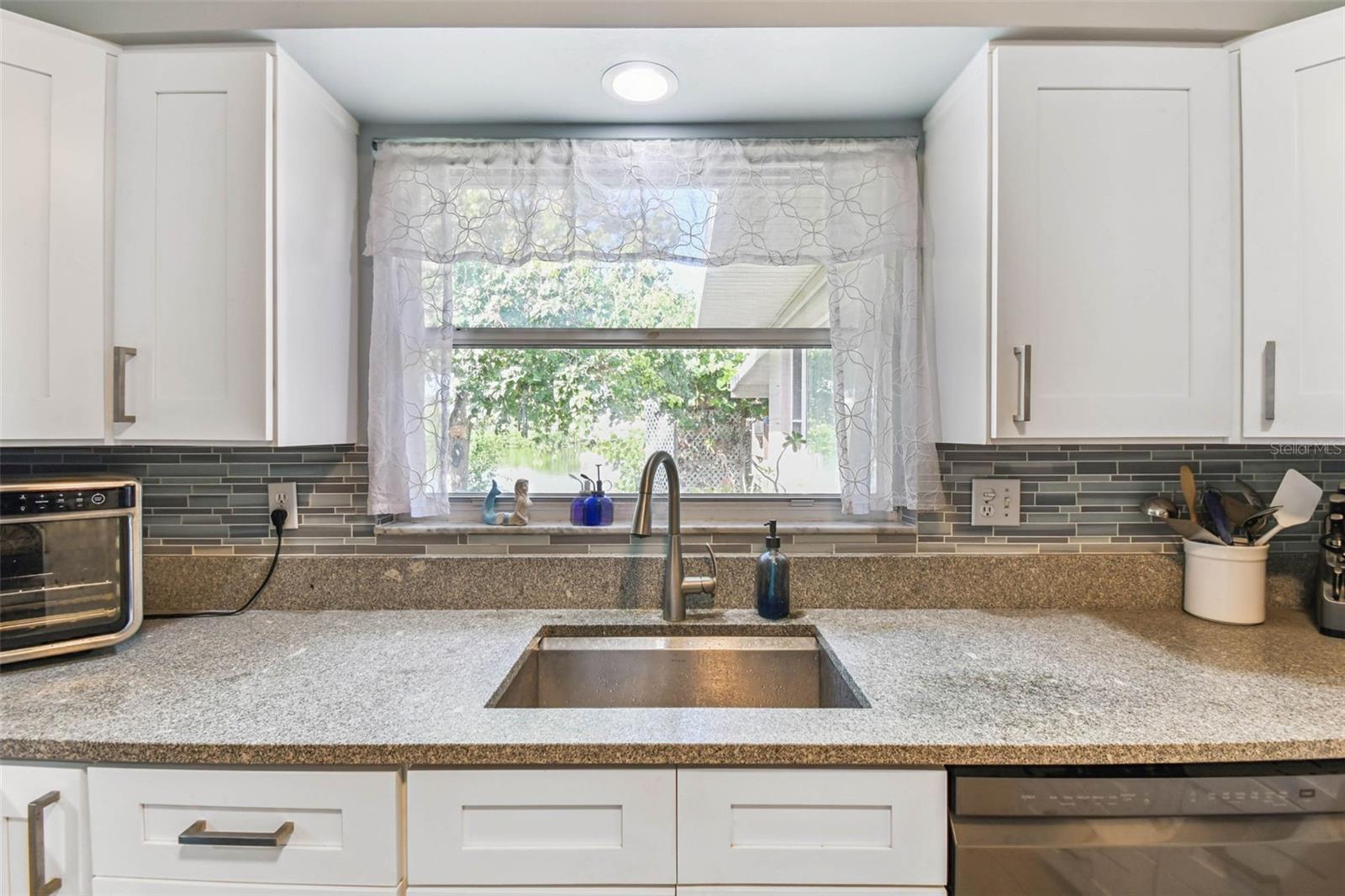 Quartz counters