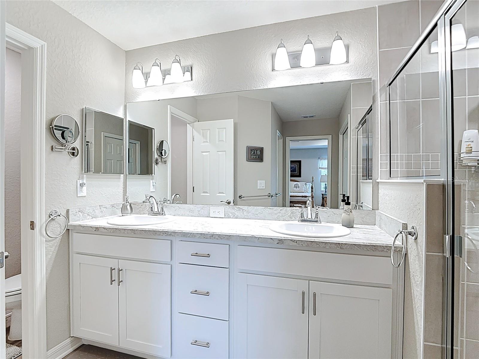 Ensuite bathroom