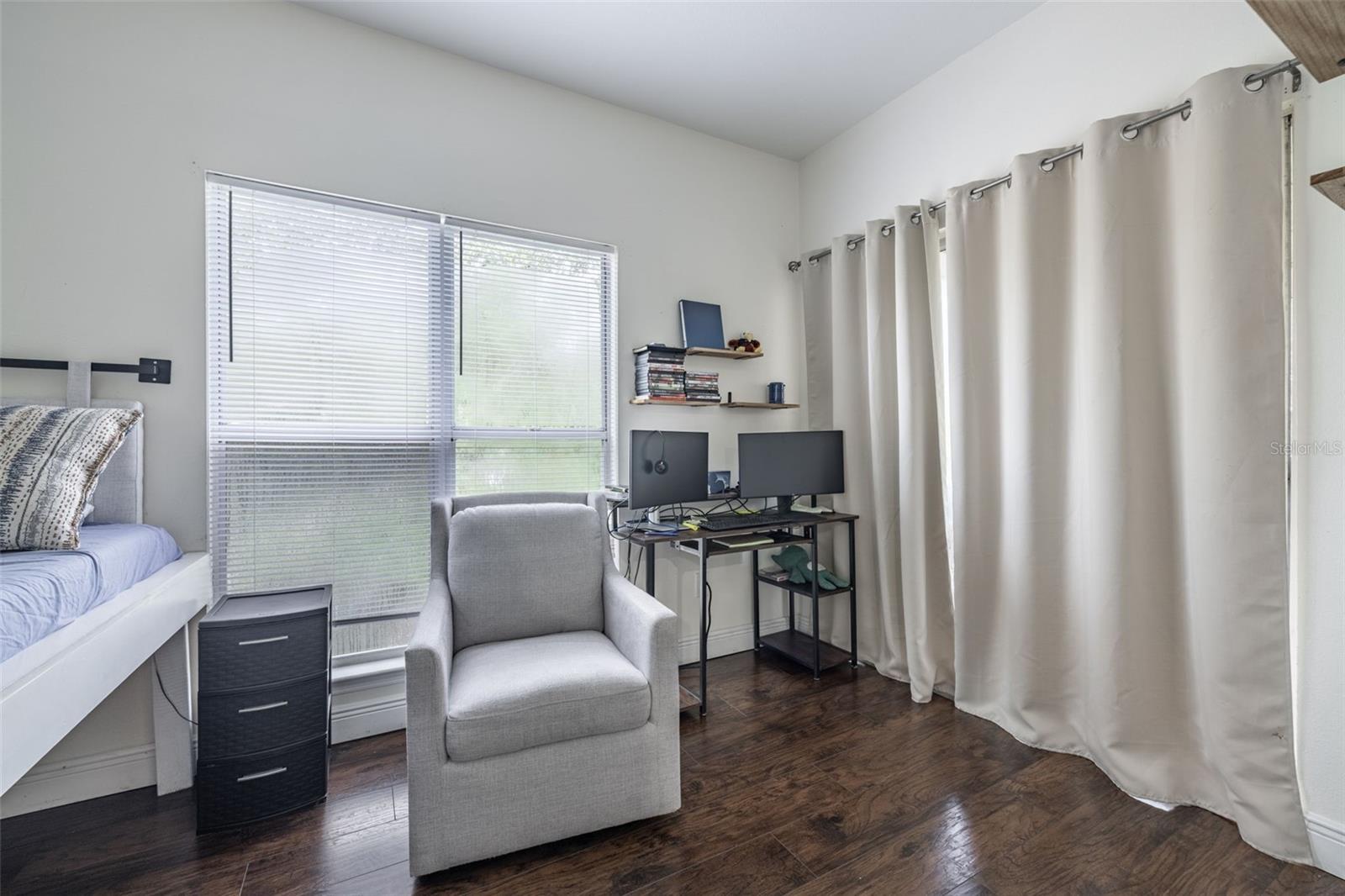 FLEX ROOM