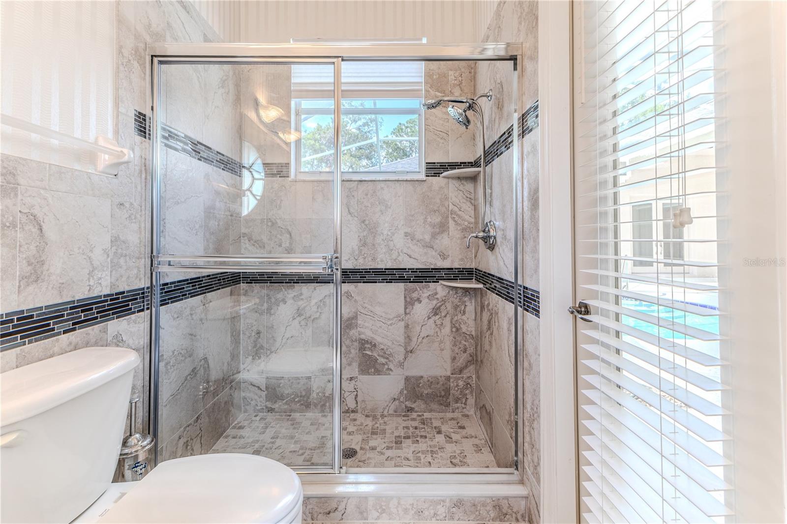 Cabana Third Bathroom Suite