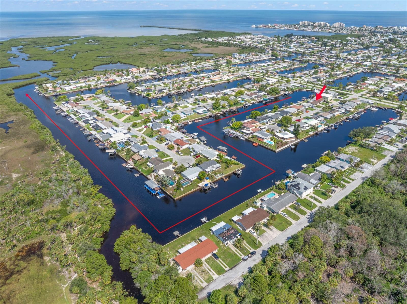 Direct boating or kayak access to the Gulf