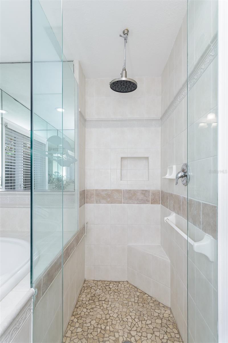 Walk-in Shower with Rain Head